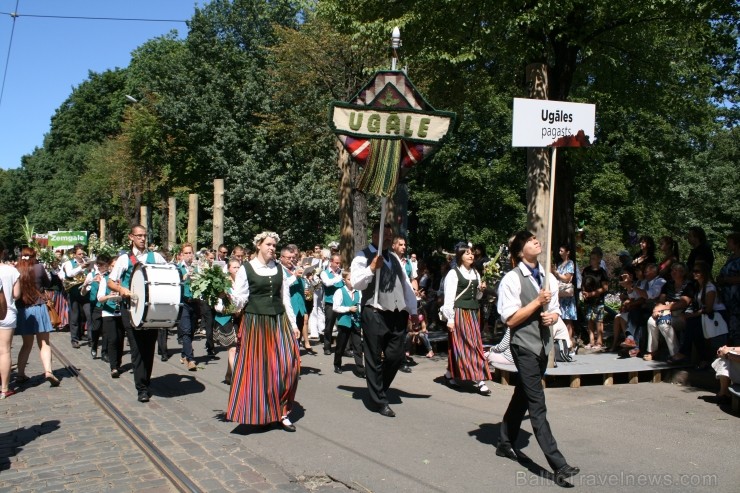 XXV Vispārējo latviešu Dziesmu un XV Deju svētku gājiens - bildēs meklē sevi vai savu kolektīvu. XXV Vispārējo latviešu Dziesmu un XV Deju svētku gājiens - bildēs meklē sevi vai savu kolektīvu. 99293