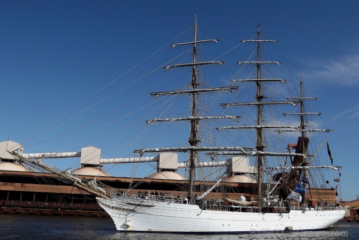Starptautiskās burukuģu un jahtu regates The Tall Ships Races 2013 dalībnieki pirms došanās uz Rīgu ieradās Ventspilī, kur tos varēja apskatīt Ostas i Starptautiskās burukuģu un jahtu regates The Tall Ships Races 2013 dalībnieki pirms došanās uz Rīgu ieradās Ventspilī, kur tos varēja apskatīt Ostas i 101300