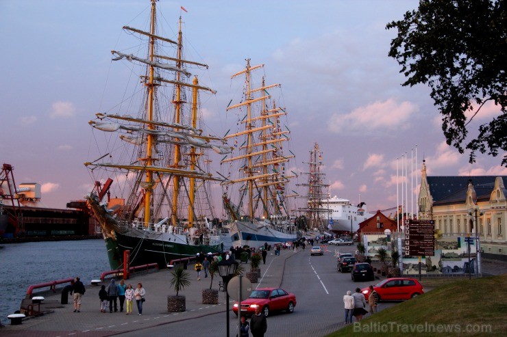 Starptautiskās burukuģu un jahtu regates The Tall Ships Races 2013 dalībnieki pirms došanās uz Rīgu ieradās Ventspilī, kur tos varēja apskatīt Ostas i Starptautiskās burukuģu un jahtu regates The Tall Ships Races 2013 dalībnieki pirms došanās uz Rīgu ieradās Ventspilī, kur tos varēja apskatīt Ostas i 101349