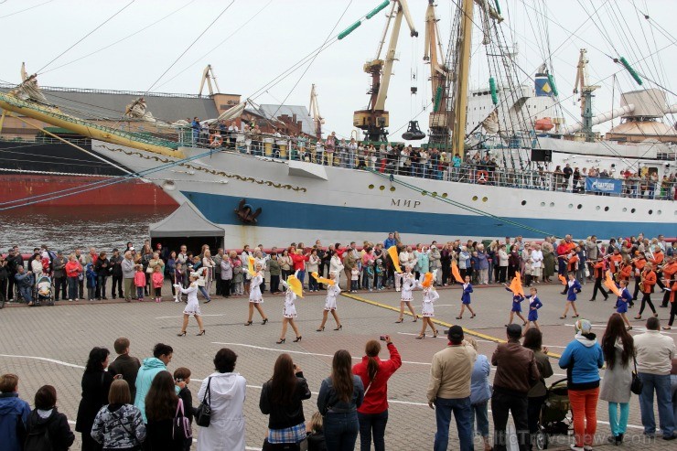 Starptautiskās burukuģu un jahtu regates The Tall Ships Races 2013 dalībnieki pirms došanās uz Rīgu ieradās Ventspilī, kur tos varēja apskatīt Ostas i Starptautiskās burukuģu un jahtu regates The Tall Ships Races 2013 dalībnieki pirms došanās uz Rīgu ieradās Ventspilī, kur tos varēja apskatīt Ostas i 101389