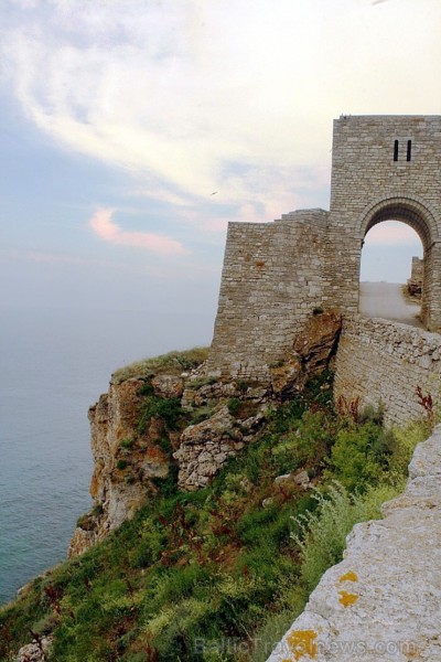 Kaliakras rags - uz 70 m augstām klintīm uzcelta viduslaiku cietokšņa drupas. 
Foto sponsors: www.novatours.lv 102832