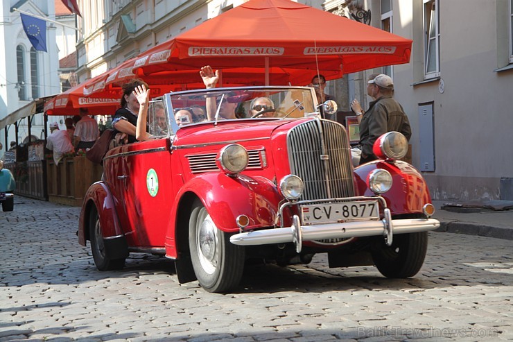 17.08.2013 Rīgas svētku ietvaros norisinājās gada lielākais seno spēkratu salidojums «Rīga Retro 2013». Foto sponsors: www.grandpalaceriga.com 17.08.2013 Rīgas svētku ietvaros norisinājās gada lielākais seno spēkratu salidojums «Rīga Retro 2013». Foto sponsors: www.grandpalaceriga.com 103440