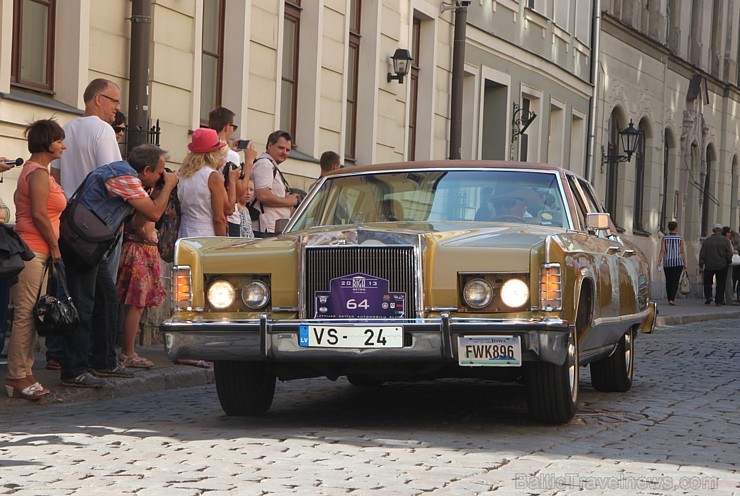 17.08.2013 Rīgas svētku ietvaros norisinājās gada lielākais seno spēkratu salidojums «Rīga Retro 2013». Foto sponsors: www.grandpalaceriga.com 17.08.2013 Rīgas svētku ietvaros norisinājās gada lielākais seno spēkratu salidojums «Rīga Retro 2013». Foto sponsors: www.grandpalaceriga.com 103452