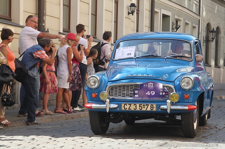 17.08.2013 Rīgas svētku ietvaros norisinājās gada lielākais seno spēkratu salidojums «Rīga Retro 2013». Foto sponsors: www.grandpalaceriga.com 17.08.2013 Rīgas svētku ietvaros norisinājās gada lielākais seno spēkratu salidojums «Rīga Retro 2013». Foto sponsors: www.grandpalaceriga.com 103458