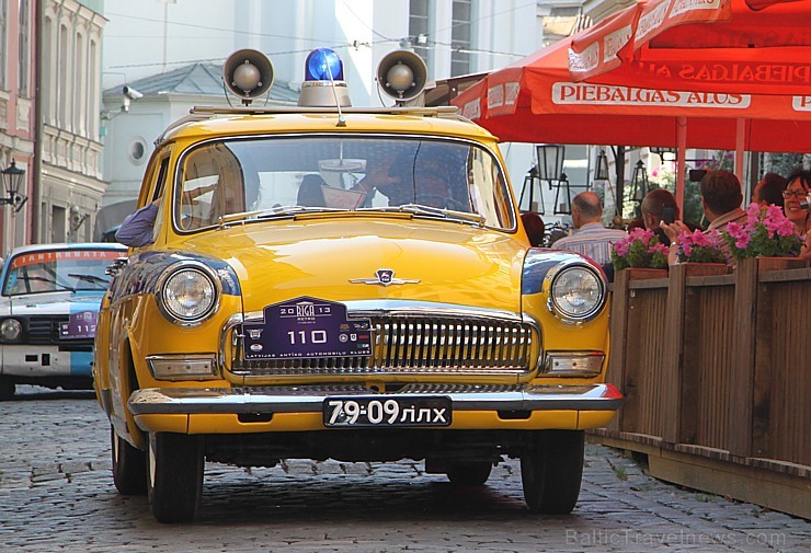 17.08.2013 Rīgas svētku ietvaros norisinājās gada lielākais seno spēkratu salidojums «Rīga Retro 2013». Foto sponsors: www.grandpalaceriga.com 17.08.2013 Rīgas svētku ietvaros norisinājās gada lielākais seno spēkratu salidojums «Rīga Retro 2013». Foto sponsors: www.grandpalaceriga.com 103516