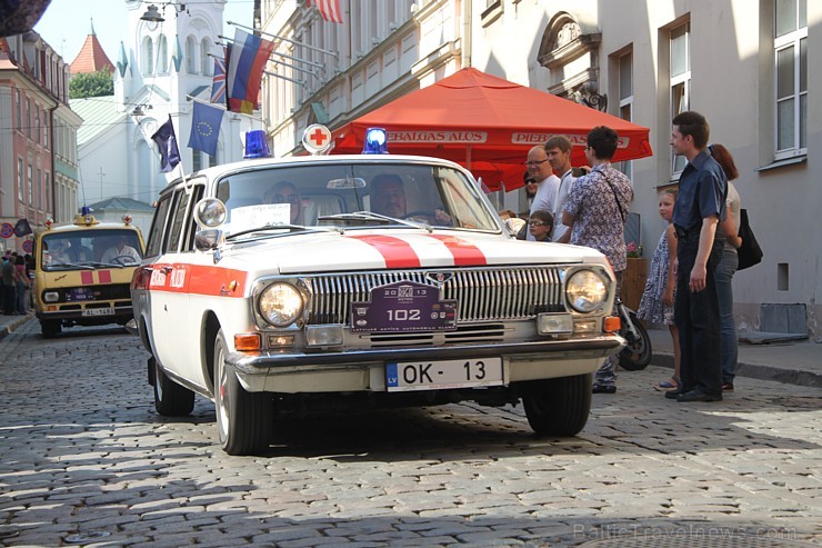 17.08.2013 Rīgas svētku ietvaros norisinājās gada lielākais seno spēkratu salidojums «Rīga Retro 2013». Foto sponsors: www.grandpalaceriga.com 17.08.2013 Rīgas svētku ietvaros norisinājās gada lielākais seno spēkratu salidojums «Rīga Retro 2013». Foto sponsors: www.grandpalaceriga.com 103519