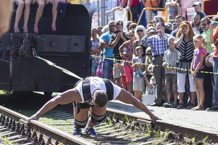 Latvijas Dzelzceļa vēstures muzejā norisinājās Latvijas čempionāts smaguma vilkšanā 103537