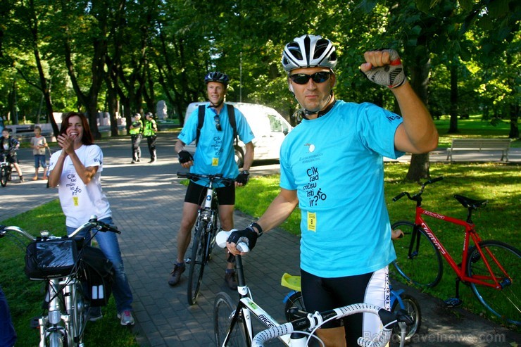 Gatavojoties 8. septembrī gaidāmajam 23. Latvijas riteņbraucēju Vienības velobraucienam, piektdien Rīgā notika lielajam velonotikumam veltīts slēpņoša Gatavojoties 8. septembrī gaidāmajam 23. Latvijas riteņbraucēju Vienības velobraucienam, piektdien Rīgā notika lielajam velonotikumam veltīts slēpņoša 104151