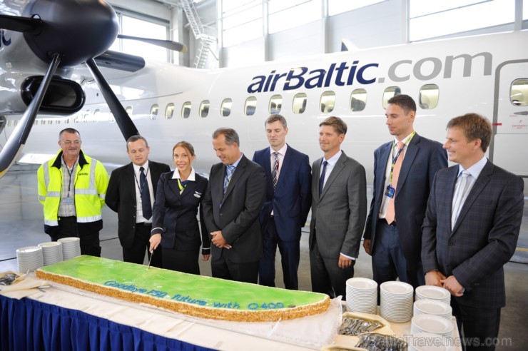 Četras jaunās lidmašīnas ir izmantotas airBaltic maršrutu tīklā, ko veido 60 galamērķi Eiropā, Tuvajos Austrumos un NVS, un tās pievienojās astoņām Q4 Četras jaunās lidmašīnas ir izmantotas airBaltic maršrutu tīklā, ko veido 60 galamērķi Eiropā, Tuvajos Austrumos un NVS, un tās pievienojās astoņām Q4 104810