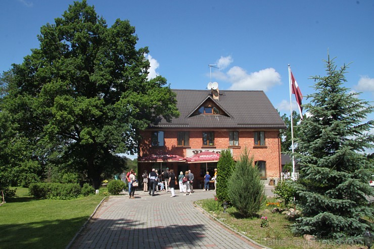 Viesu nams «Pūteļkrogs», kas atrodas Jelgavas novada Zaļenieku pagastā (apmēram 3 km no Tērvetes) Viesu nams «Pūteļkrogs», kas atrodas Jelgavas novada Zaļenieku pagastā (apmēram 3 km no Tērvetes) 106091