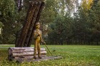 Strenči ir pilsēta, kurā ciena un godā koka plostu pludināšanas tradīcijas