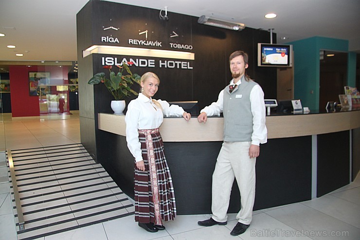 Rīgas četru zvaigžņu viesnīcas «Islande Hotel» viesu uzņemšanas dienests kopš 24.09.2013 ir latviešu tautas tērpos - www.islandehotel.lv Rīgas četru zvaigžņu viesnīcas «Islande Hotel» viesu uzņemšanas dienests kopš 24.09.2013 ir latviešu tautas tērpos - www.islandehotel.lv 106549