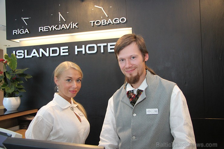 Rīgas četru zvaigžņu viesnīcas «Islande Hotel» viesu uzņemšanas dienests kopš 24.09.2013 ir latviešu tautas tērpos - www.islandehotel.lv Rīgas četru zvaigžņu viesnīcas «Islande Hotel» viesu uzņemšanas dienests kopš 24.09.2013 ir latviešu tautas tērpos - www.islandehotel.lv 106551