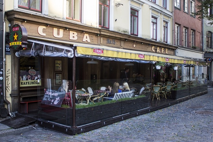 Cuba Cafe ir autentisks kokteiļbārs Vecrīgas sirdī ar vieglu, radošu gaisotni, eksotisku mūziku, izciliem kokteiļiem un draudzīgu personālu Cuba Cafe ir autentisks kokteiļbārs Vecrīgas sirdī ar vieglu, radošu gaisotni, eksotisku mūziku, izciliem kokteiļiem un draudzīgu personālu 106637