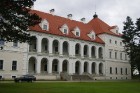 Pretī rudenim uz Biržu pilsētu Lietuvā, kas atrodas netālu no Skaistkalnes Latvijā