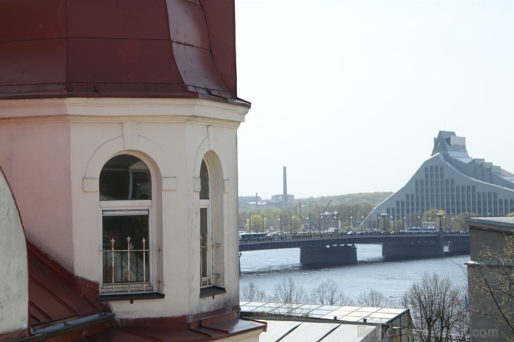 Vasaras jumta terase viesnīcā Gutenbergs dāvāja burvīgus Rīgas panorāmas skatus - www.gutenbergs.eu Vasaras jumta terase viesnīcā Gutenbergs dāvāja burvīgus Rīgas panorāmas skatus - www.gutenbergs.eu 106964