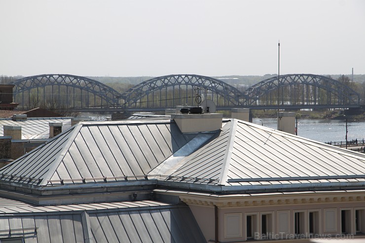 Vasaras jumta terase viesnīcā Gutenbergs dāvāja burvīgus Rīgas panorāmas skatus - www.gutenbergs.eu Vasaras jumta terase viesnīcā Gutenbergs dāvāja burvīgus Rīgas panorāmas skatus - www.gutenbergs.eu 106989