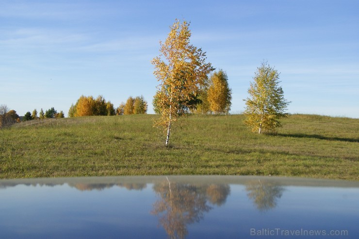 Rudens burvība ir pārņēmusi Sēliju. Travelnews.lv redakcija apmeklē Neretu, novadu pašā Latvijas - Lietuvas pierobežā Rudens burvība ir pārņēmusi Sēliju. Travelnews.lv redakcija apmeklē Neretu, novadu pašā Latvijas - Lietuvas pierobežā 107473
