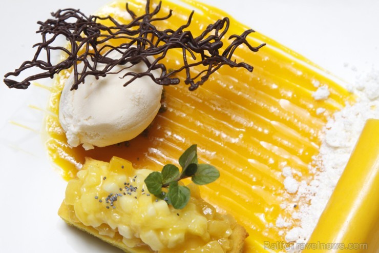 Deserts. Taizemes mango ar kazas siera krēmu un čilli saldējumu, baudīts kopā ar MASI Recioto Angeli 2008 Deserts. Taizemes mango ar kazas siera krēmu un čilli saldējumu, baudīts kopā ar MASI Recioto Angeli 2008 107962