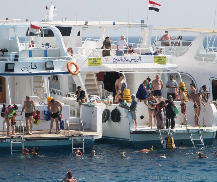 Snorkelēšana Sarkanajā jūrā ir gandrīz kā pienākums katram tūristam - vairāk informācijas par ceļojumiem uz Ēģipti skatiet pie GoAdventure Snorkelēšana Sarkanajā jūrā ir gandrīz kā pienākums katram tūristam - vairāk informācijas par ceļojumiem uz Ēģipti skatiet pie GoAdventure 109030
