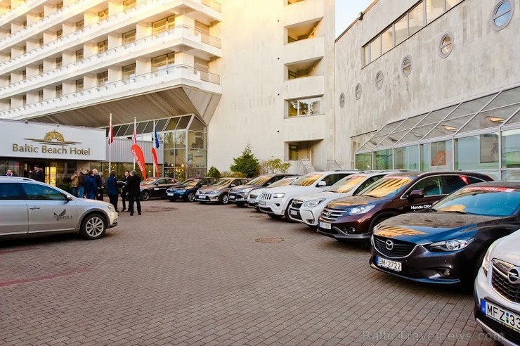 Aizvadītās nedēļas nogalē Latvijas Gada auto testa braucieni pulcēja konkursa žūriju un dalībniekus Baltic Beach Hotel viesnīcā Jūrmalā Aizvadītās nedēļas nogalē Latvijas Gada auto testa braucieni pulcēja konkursa žūriju un dalībniekus Baltic Beach Hotel viesnīcā Jūrmalā 109254