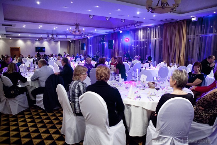 Baltic Beach Hotel Jūrmalā aicina piedalīties Brīnumainajās Ziemassvētku vakariņās 18. un 20. decembrī. Attēlā ieskats 16. novembra vakariņās. Vairāk Baltic Beach Hotel Jūrmalā aicina piedalīties Brīnumainajās Ziemassvētku vakariņās 18. un 20. decembrī. Attēlā ieskats 16. novembra vakariņās. Vairāk 109864