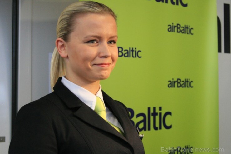 Preses konferences laikā, 04.12.2013 airBaltic informēja par piecu gadu jubileju ar eiro 110479