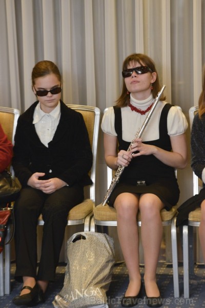 Nāc līdzās laureāti – ar muzikāliem dotumiem apveltīti bērni un jaunieši ar īpašām vajadzībām kopā ar populāriem mūziķiem aktīvi gatavojas Ziemassvētk Nāc līdzās laureāti – ar muzikāliem dotumiem apveltīti bērni un jaunieši ar īpašām vajadzībām kopā ar populāriem mūziķiem aktīvi gatavojas Ziemassvētk 110526