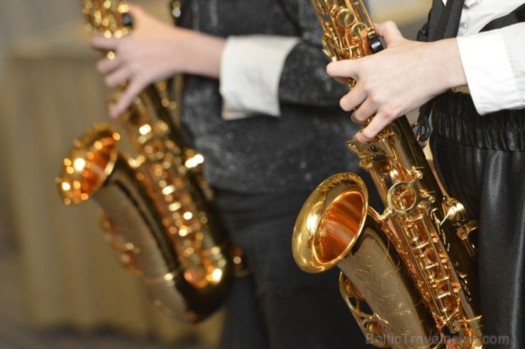 Nāc līdzās laureāti – ar muzikāliem dotumiem apveltīti bērni un jaunieši ar īpašām vajadzībām kopā ar populāriem mūziķiem aktīvi gatavojas Ziemassvētk Nāc līdzās laureāti – ar muzikāliem dotumiem apveltīti bērni un jaunieši ar īpašām vajadzībām kopā ar populāriem mūziķiem aktīvi gatavojas Ziemassvētk 110530