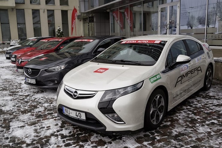 Latvijas Gada auto 2014 - Škoda Octavia, 2. pozīcija - Peugeot 308 , 3. pozīcija - Audi A3 Limousine. Vairāk lasi: šeit Latvijas Gada auto 2014 - Škoda Octavia, 2. pozīcija - Peugeot 308 , 3. pozīcija - Audi A3 Limousine. Vairāk lasi: šeit 110616