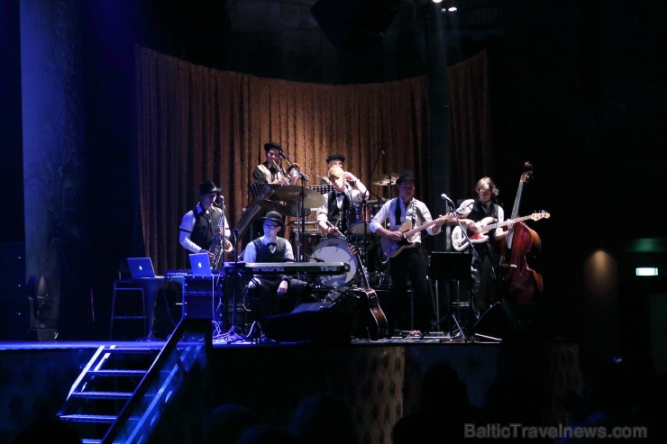 2013. gada decembrī populārā koncertiestudējuma Cabaret izrādes notiks koncertzālē Palladium. Foto: www.fotoatelje.lv 2013. gada decembrī populārā koncertiestudējuma Cabaret izrādes notiks koncertzālē Palladium. Foto: www.fotoatelje.lv 110739