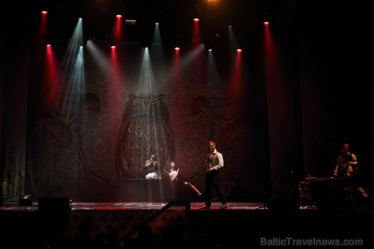 2013. gada decembrī populārā koncertiestudējuma Cabaret izrādes notiks koncertzālē Palladium. Foto: www.fotoatelje.lv 2013. gada decembrī populārā koncertiestudējuma Cabaret izrādes notiks koncertzālē Palladium. Foto: www.fotoatelje.lv 110773