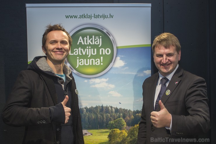 Videostāsts Latvija bilžu rāmītī ir simbolisks vietējā tūrisma popularizēšanas kampaņas Atklāj Latviju no jauna! nobeigums Videostāsts Latvija bilžu rāmītī ir simbolisks vietējā tūrisma popularizēšanas kampaņas Atklāj Latviju no jauna! nobeigums 110926