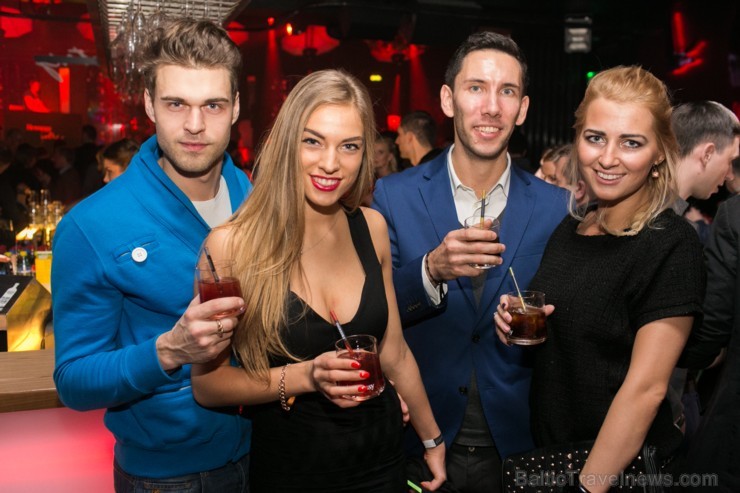 Klubā Coyote fly izskanējis ekskluzīvais koncertšovs Hennessy Artistry, kurā sev neierastā ampluā uzstājās dziedātāja Ieva Sutugova, mūsdienu deju un Klubā Coyote fly izskanējis ekskluzīvais koncertšovs Hennessy Artistry, kurā sev neierastā ampluā uzstājās dziedātāja Ieva Sutugova, mūsdienu deju un 111195