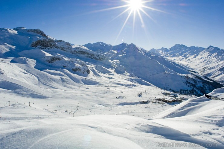 Ischgl tiek dēvēta par Austrijas slēpotāju un snovbordistu Meku. Vairāk informācijas - www.ischgl.com Ischgl tiek dēvēta par Austrijas slēpotāju un snovbordistu Meku. Vairāk informācijas - www.ischgl.com 112386