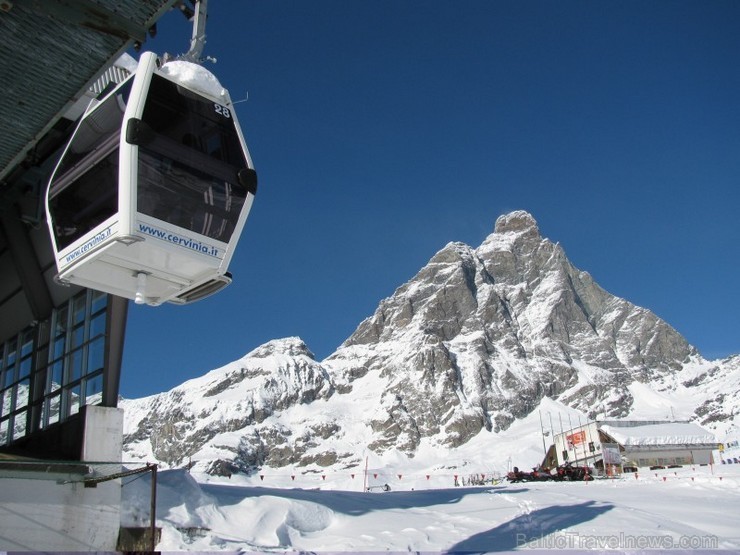 Červiņjas kūrorts atrodas Itālijas augstākajā kalnu rajonā, kurā ietilpst Monblāna un Monte Rozas dienvidu nogāzes. Vairāk informācijas - www.cervinia Červiņjas kūrorts atrodas Itālijas augstākajā kalnu rajonā, kurā ietilpst Monblāna un Monte Rozas dienvidu nogāzes. Vairāk informācijas - www.cervinia 112472