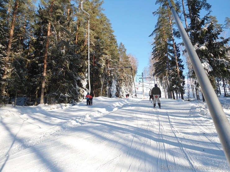 26.01.2014 Riekstukalna apmeklētājus sals nebiedēja. Par spīti lielajam aukstumam ziemas priekus baudīja gan mazi, gan lieli 26.01.2014 Riekstukalna apmeklētājus sals nebiedēja. Par spīti lielajam aukstumam ziemas priekus baudīja gan mazi, gan lieli 113325