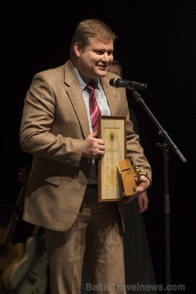 Nominācijā Gada noformējums: etiķete, pudele, kārba, kaste balvu ieguva AS Cēsu Alus alus Cēsu griķu nefiltrētais Nominācijā Gada noformējums: etiķete, pudele, kārba, kaste balvu ieguva AS Cēsu Alus alus Cēsu griķu nefiltrētais 113452