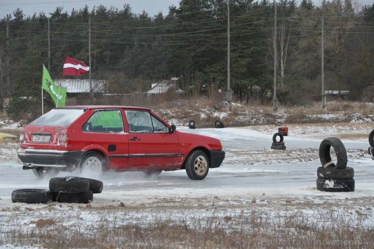 Lūsis 2014 sacensību pirmais posms tika aizvadīts 1. februārī Jēkabpilī, pie Radžu ūdenskrātuves. Lūsis 2014 sacensību pirmais posms tika aizvadīts 1. februārī Jēkabpilī, pie Radžu ūdenskrātuves. 113943