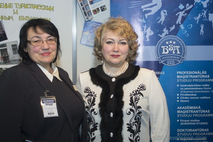No kreisās Baltijas Starptautiskās akadēmijas pārstāve Elvīra Erlecka un Tūrisma vadības programmas direktore Marina Gunare No kreisās Baltijas Starptautiskās akadēmijas pārstāve Elvīra Erlecka un Tūrisma vadības programmas direktore Marina Gunare 114519