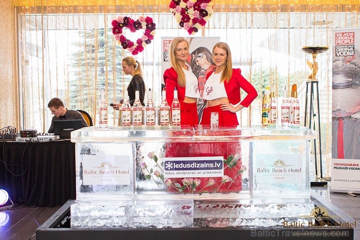 01.03.2014 Baltic Beach Hotel jau otro gadu tika rīkots unikāls kāzu pasākums, kur populārā aktiera Normunda Laizāna un aktrises Maijas Doveikas vadīb 01.03.2014 Baltic Beach Hotel jau otro gadu tika rīkots unikāls kāzu pasākums, kur populārā aktiera Normunda Laizāna un aktrises Maijas Doveikas vadīb 115836