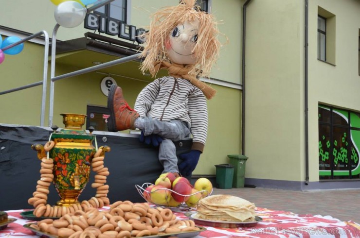 Jēkabpilī 1.martā Vecpilsētas laukumā notikusi Ziemas pavadīšana un Pavasara sagaidīšana jeb Masļeņicas svinēšana, ko ik gadu organizē Jēkabpils kriev Jēkabpilī 1.martā Vecpilsētas laukumā notikusi Ziemas pavadīšana un Pavasara sagaidīšana jeb Masļeņicas svinēšana, ko ik gadu organizē Jēkabpils kriev 115627