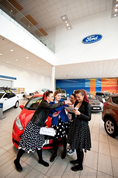 Inchcape Motors Latvija, oficiālā BTA Sieviešu dienas rallija auto – FORD zīmola pārstāvis Latvijā, izveidojis vienu no lielākajām t.s. selfiju galeri Inchcape Motors Latvija, oficiālā BTA Sieviešu dienas rallija auto – FORD zīmola pārstāvis Latvijā, izveidojis vienu no lielākajām t.s. selfiju galeri 116593