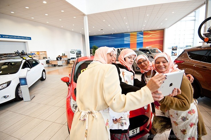Inchcape Motors Latvija, oficiālā BTA Sieviešu dienas rallija auto – FORD zīmola pārstāvis Latvijā, izveidojis vienu no lielākajām t.s. selfiju galeri Inchcape Motors Latvija, oficiālā BTA Sieviešu dienas rallija auto – FORD zīmola pārstāvis Latvijā, izveidojis vienu no lielākajām t.s. selfiju galeri 116599