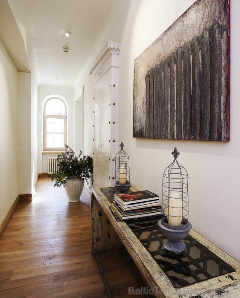 5* viesnīcā atrodas eleganti apartamenti, zivju restorāns Le Dome un miera oāze Dome SPA. Viesnīcā iespējams rīkot arī sanāksmes un pasākumus. Vairāk 5* viesnīcā atrodas eleganti apartamenti, zivju restorāns Le Dome un miera oāze Dome SPA. Viesnīcā iespējams rīkot arī sanāksmes un pasākumus. Vairāk 117345