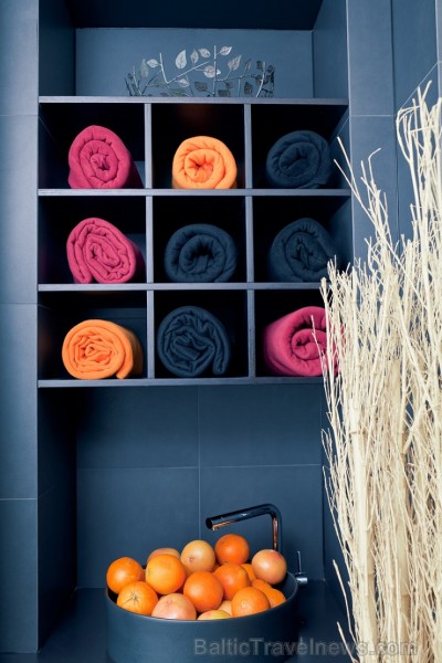5* viesnīcā atrodas eleganti apartamenti, zivju restorāns Le Dome un miera oāze Dome SPA. Viesnīcā iespējams rīkot arī sanāksmes un pasākumus. Vairāk 5* viesnīcā atrodas eleganti apartamenti, zivju restorāns Le Dome un miera oāze Dome SPA. Viesnīcā iespējams rīkot arī sanāksmes un pasākumus. Vairāk 117352
