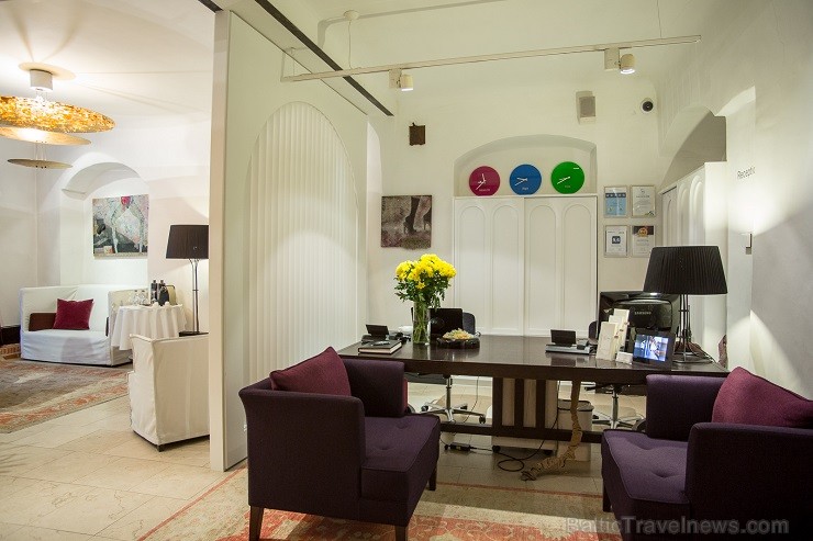 5* viesnīcā atrodas eleganti apartamenti, zivju restorāns Le Dome un miera oāze Dome SPA. Viesnīcā iespējams rīkot arī sanāksmes un pasākumus. Vairāk 5* viesnīcā atrodas eleganti apartamenti, zivju restorāns Le Dome un miera oāze Dome SPA. Viesnīcā iespējams rīkot arī sanāksmes un pasākumus. Vairāk 117354