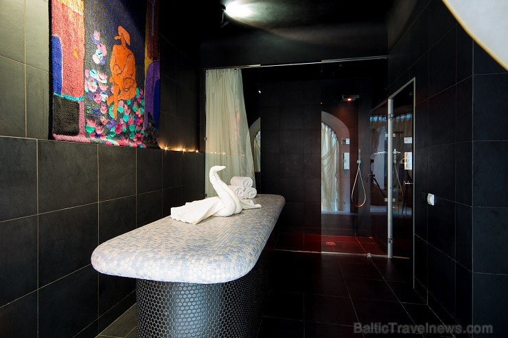 5* viesnīcā atrodas eleganti apartamenti, zivju restorāns Le Dome un miera oāze Dome SPA. Viesnīcā iespējams rīkot arī sanāksmes un pasākumus. Vairāk 5* viesnīcā atrodas eleganti apartamenti, zivju restorāns Le Dome un miera oāze Dome SPA. Viesnīcā iespējams rīkot arī sanāksmes un pasākumus. Vairāk 117372