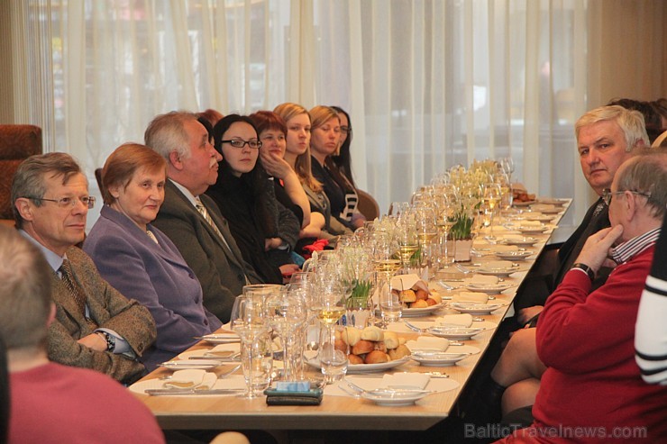 Vecrīgas restorānā «Kaļķu vārti» (www.KalkuVarti.lv) prezentējas Itālijas Komo reģiona šefpavārs Serdžo Mauri Vecrīgas restorānā «Kaļķu vārti» (www.KalkuVarti.lv) prezentējas Itālijas Komo reģiona šefpavārs Serdžo Mauri 118263