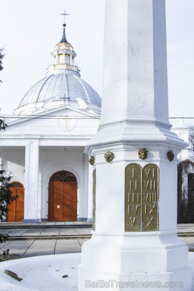 Sv. Pētera Ķēdēs Romas katoļu baznīcas arhitektūrā jaušamas klasicisma iezīmes 119015